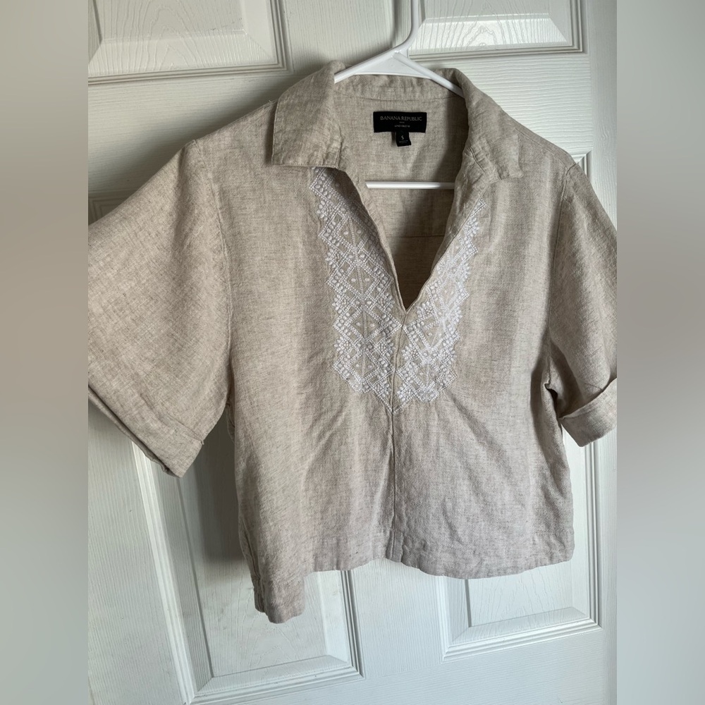 Banana Republic Women's Cropped Linen Embroidered Top - Picture 9 of 9